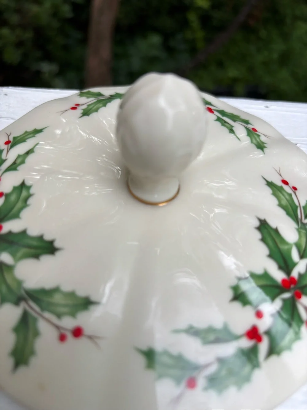 Lenox Holiday Biscuit Jar with Lid Ceramic in White, Green, Red with Gold Trim